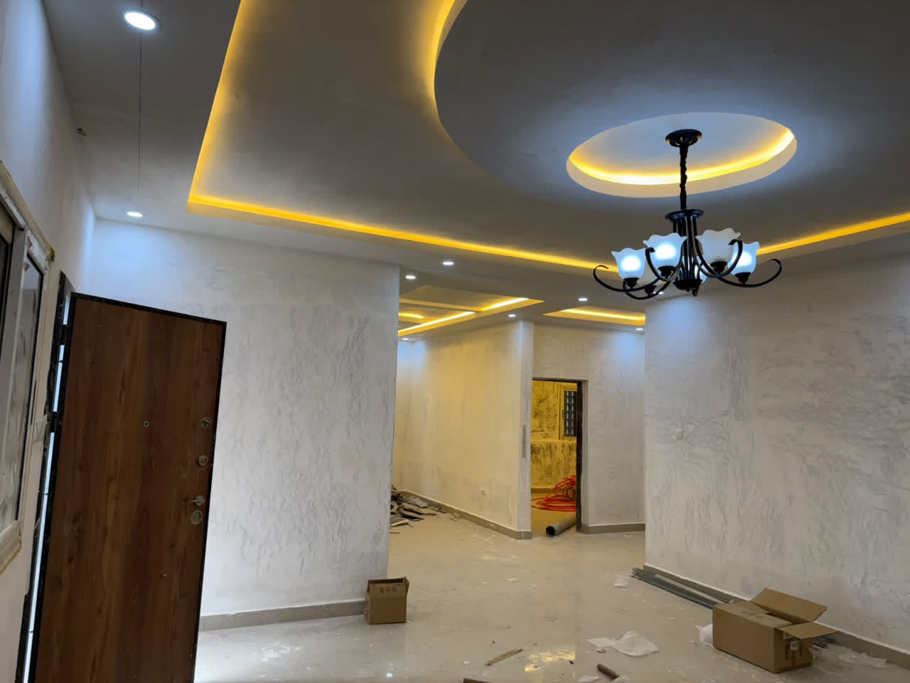 Finition d'une villa résidentielle (R+1) 1